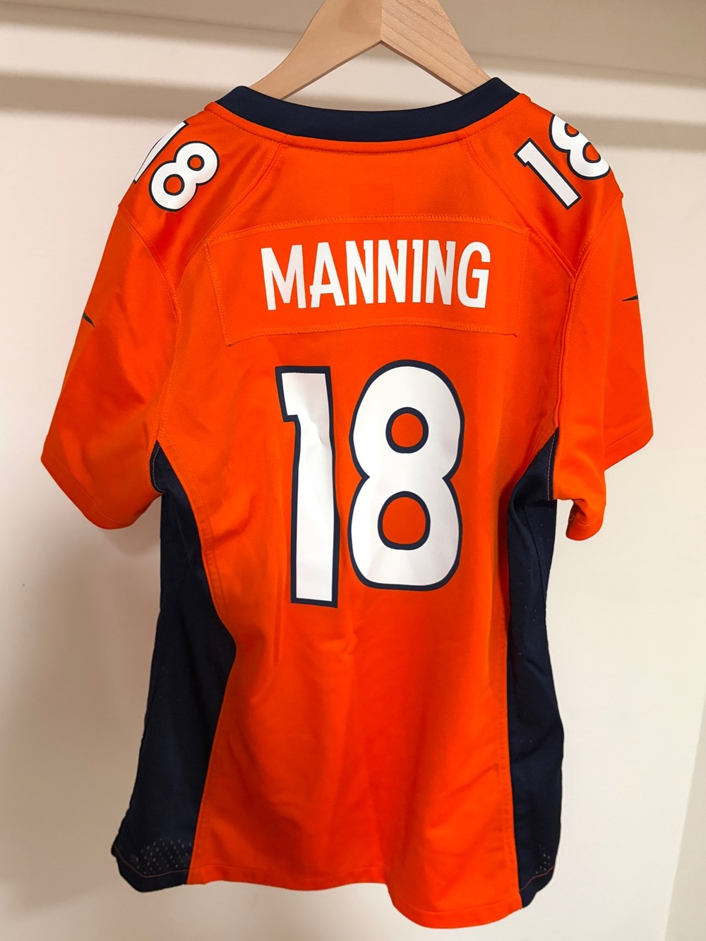 Nike | Women’s | Denver Broncos Peyton Manning #18 Manning Jersey | M